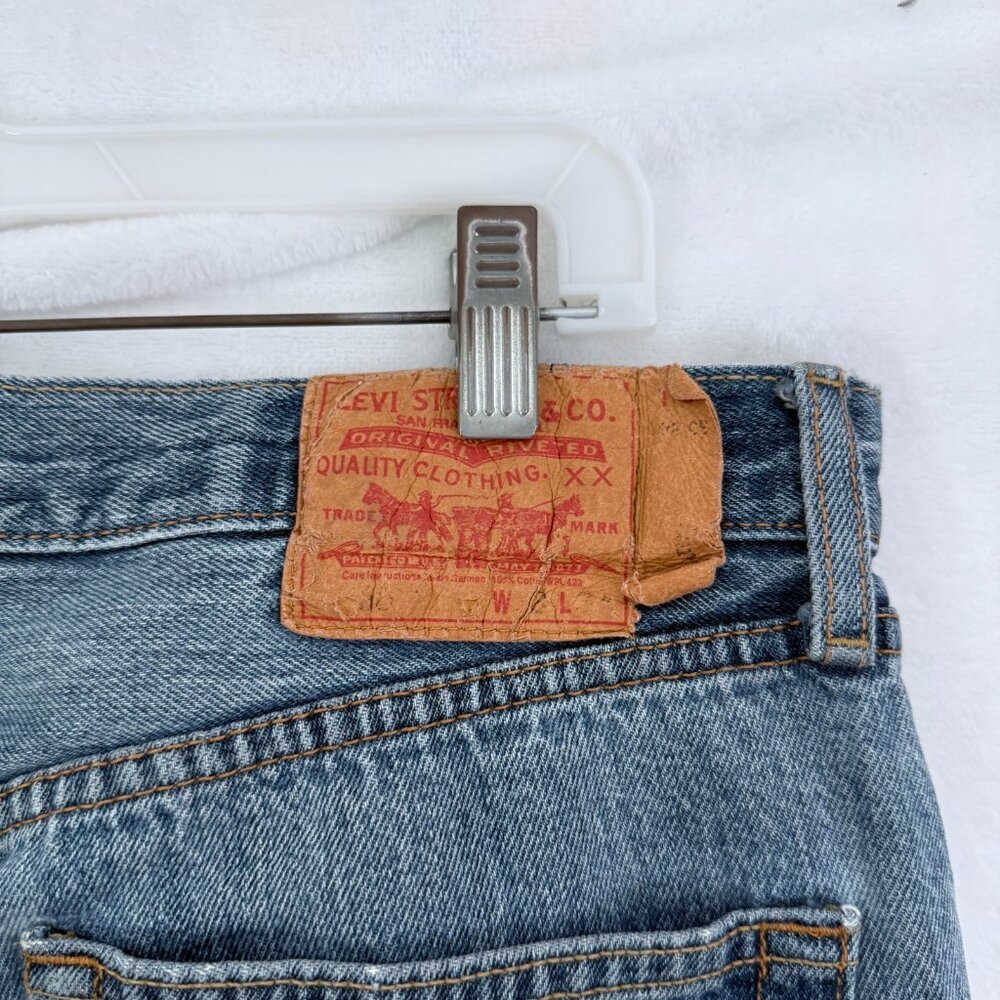 Levis 501 Jeans Mens 33x34 (32x32) Blue Original Fit Straight Leg Button Fly - Picture 10 of 12